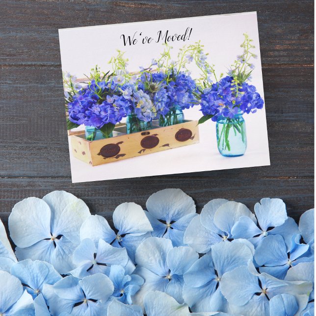 Wir haben Blue Hydrangeas in Mason Jars Postkarte  (Von Creator hochgeladen)
