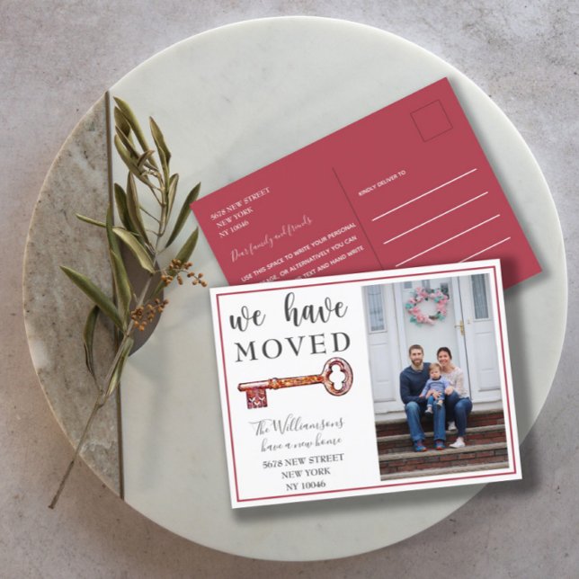 Wir haben das Red Key Foto verschoben Ankündigung (Von Creator hochgeladen)