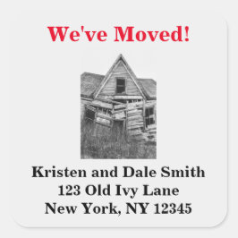 Wir haben das sonnige alte Dilapidated House verle Quadratischer Aufkleber