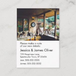 Wir haben Karte mit Zuhause-Innenraum-Foto bewegt