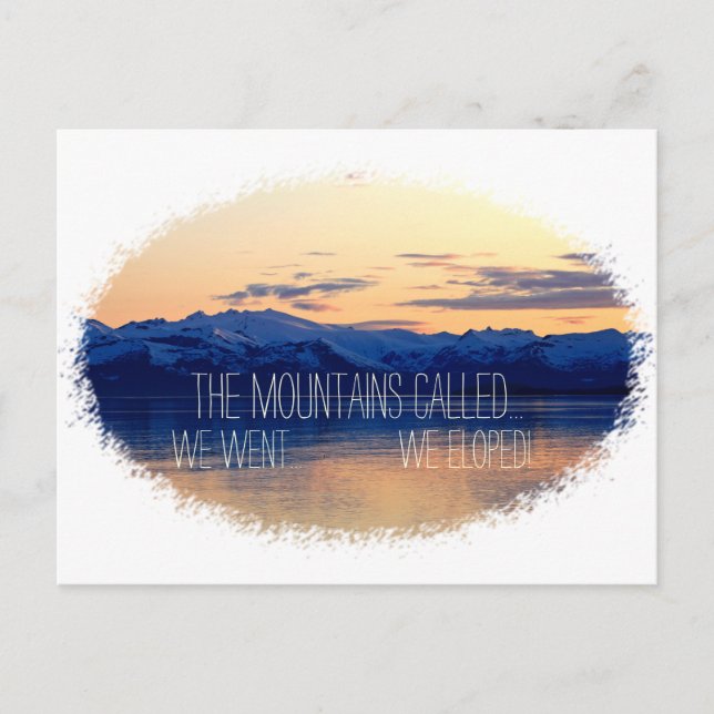 Wir haben uns in den Bergen verschlungen! Custom Ankündigungspostkarte (Vorderseite)