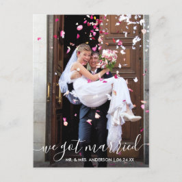 Wir haben Verheiratetes Trendy Modern Script Foto  Postkarte
