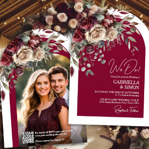 Wir heiraten Burgunderrosen QR-Code & Foto-Bogen-H Einladung