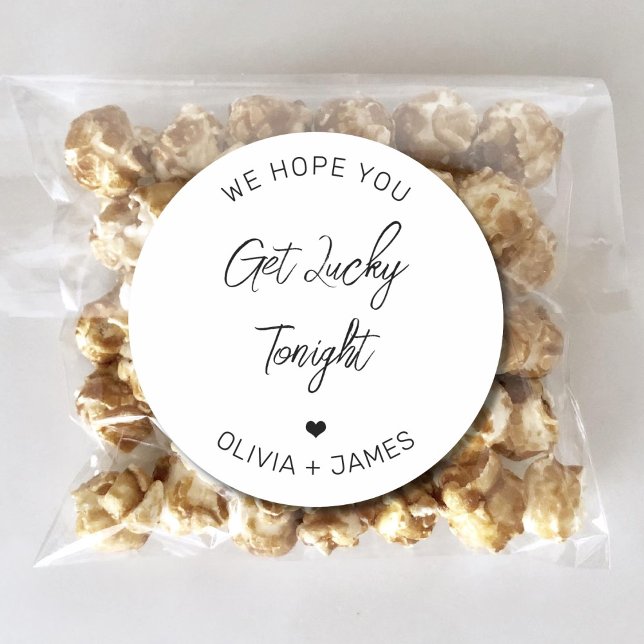 Wir hoffen, dass Sie heute Abend glücklich werden  Runder Aufkleber (Von Creator hochgeladen)