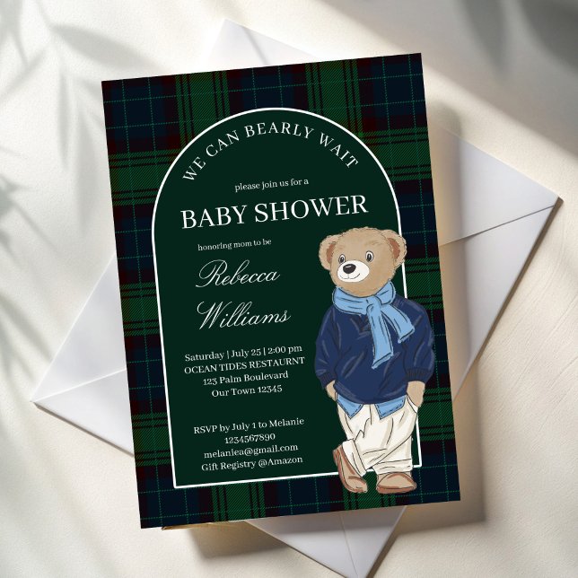 Wir können frühzeitig die klassische karierte Baby Einladung (We can bearly wait emerald green classic plaid teddy  bear baby shower invitation cards template)