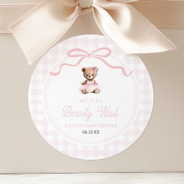 Wir können kaum warten Rosa Teddybär Baby Shower Runder Aufkleber