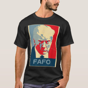 Wir leben in einer Gesellschaft, in der Trump Mugs T-Shirt
