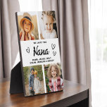 Wir Liebe Sie Nana Familie Moderne FotoCollage Fotoplatte<br><div class="desc">Die Nana We Liebe You Heart Modern Foto Collage Plaque ist ein berührendes und personalisiertes Geschenk, das Ihre Liebe für Ihre Großmutter zeigt. Diese hübsch gestaltete Gedenktafel besticht durch eine herzförmige Collage aus Foto, mit der Sie Ihre Lieblingsfamilienfotos in einem modernen und stilvollen Layout hinzufügen können. Die herzliche "Wir Liebe...</div>