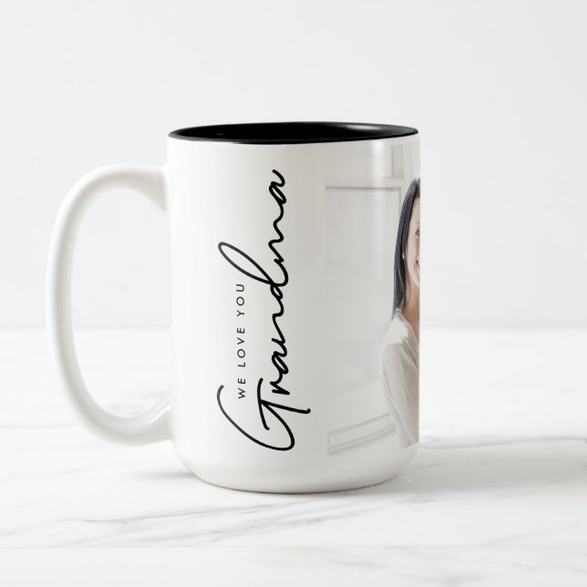 Wir Liebe Sie Oma Elegant Skript Custom Foto Zweifarbige Tasse (Links)