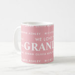Wir Liebe Sie Oma Personalisiert Kids Namen Kaffeetasse<br><div class="desc">Sagen wir, wir haben Sie in dieser Urlaubssaison mit einer personalisierten Weihnachtsgeschenk-Tasse mit Enkeln-Kindernamen Liebe. Alle Texte in diesem Design können bearbeitet werden, sodass Sie Ihre eigene Nachricht oder Ihren eigenen Text hinzufügen können. Erhältlich in verschiedenen Farben, Stilen und Produkten.</div>