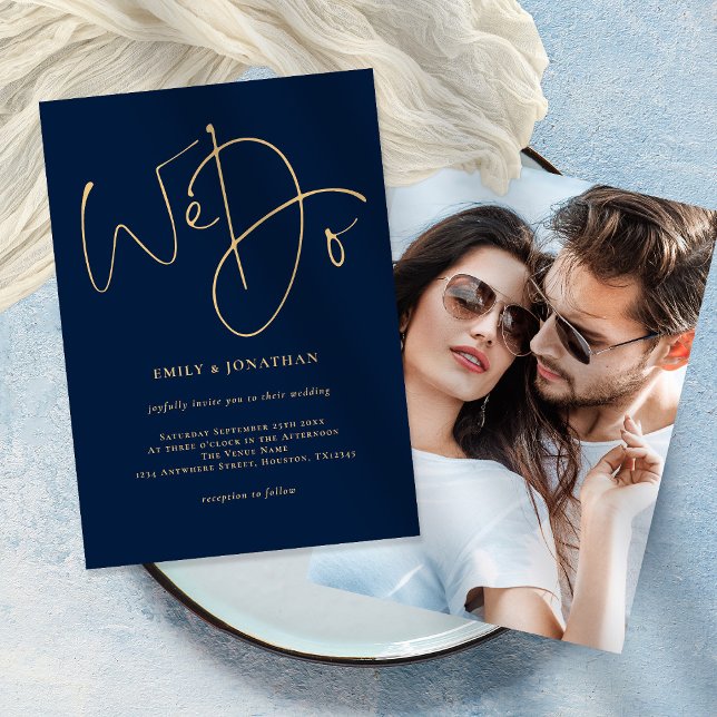 Wir machen eine Hochzeit mit dem Gold Script Foto  Einladung (Von Creator hochgeladen)