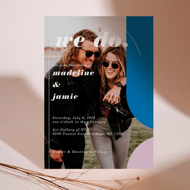 Wir machen modernes blaues und Lila Retro-Abstrakt Einladung (We Do Modern Blue & Purple Retro Abstract Photo Invitation)