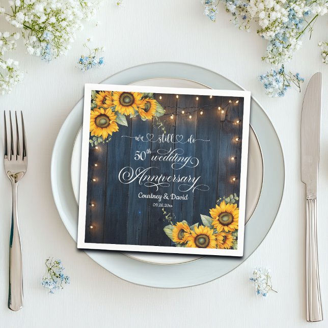 Wir machen noch immer 50. Wedding Anniversary Stri Serviette (Von Creator hochgeladen)