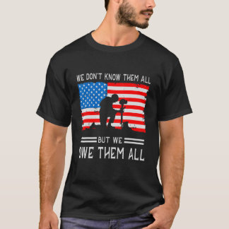 Wir schulden ihnen den US-Flaggenveteran Remüde So T-Shirt