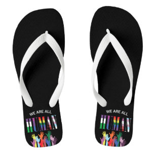 Wir sind alle menschliche farbenfrohe Hände Flip Flops