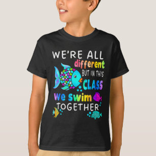 Wir sind alle unterschiedlich, aber wir schwimmen T-Shirt