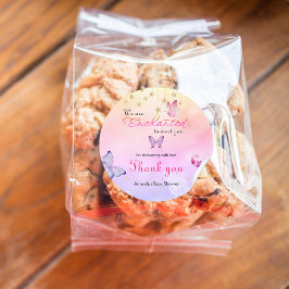 Wir sind bezaubert, Sie mit einer Schmetterlingswa Runder Aufkleber