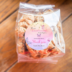 Wir sind bezaubert, Sie mit einer Schmetterlingswa Runder Aufkleber