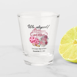 WIR SIND DAVONGELAUFEN! Ankündigung einer Las Vega Schnapsglas