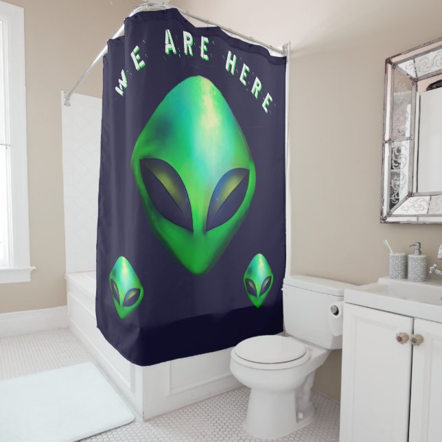 "Wir sind hier" Grüner Alien-Kopf Duschvorhang (Beispiel)