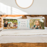Wir sind so glücklich, dass Sie lockiges Foto mit  Seitenschläferkissen<br><div class="desc">Personalisiertes Foto Körperkissen für jemanden. Das Design bietet lockere Klammern, um die Definition Ihres Fotos zu definieren, wer wir sind und wer Sie sind. In lässiger Handschrift geschrieben und in knackiger Schriftart-Typografie geschrieben, lautet der Wortlaut: Wir haben so viel Glück, SIE zu haben. Die Fotovorlage ist für Sie Set, um...</div>