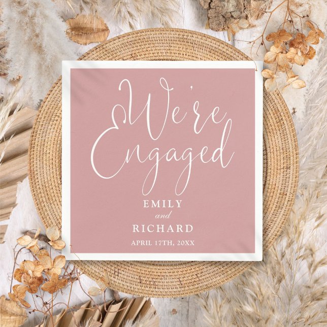 Wir sind Verlobte Dusty Rose Pink Engagement Party Serviette (We're Engaged Dusty Rose Pink Engagement Party Napkins)