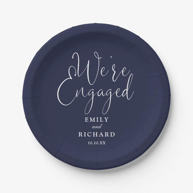 Wir sind Verlobte Engagement Party Navy Blue Pappteller (Vorderseite)