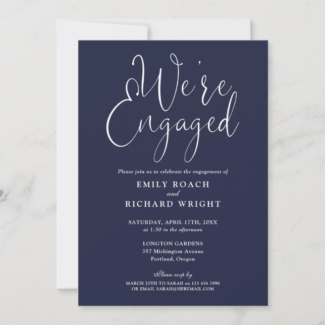 Wir sind Verlobte Script Navy Blue Engagement Part Einladung (Vorderseite)