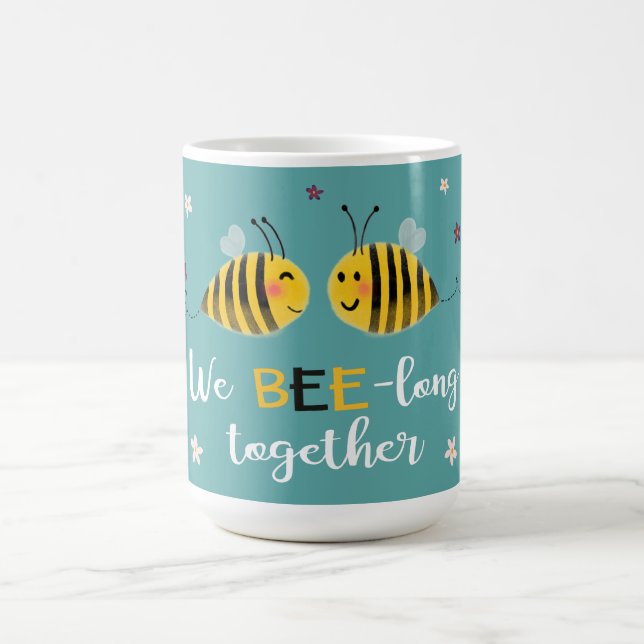 Wir sind zusammen mit Bienen und Blume Valentine Kaffeetasse (Mittel)