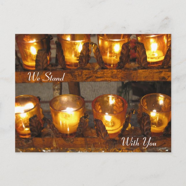 Wir stehen Ihnen gegenüber Postkarte (Vorderseite)