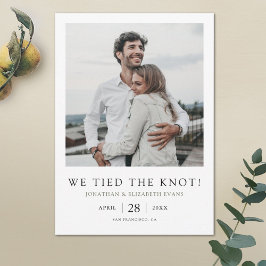 Wir tippten die Hochzeit des Knot-Modernen Fotos Ankündigung