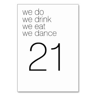 Wir trinken Essenstanz - Moderne Hochzeit Tischnummer