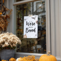 Wir wurden durch das Halloween-Spiel in der Nachba