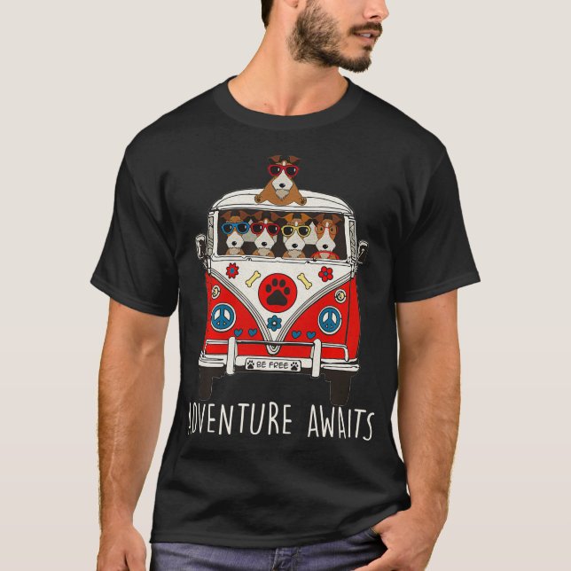 Wire Fox Terrier Adventure erwartet Kunstwerk T-Shirt (Vorderseite)
