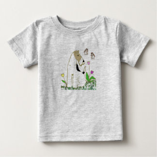 Wire Fox Terrier und Schmetterlinge Baby T-shirt