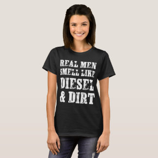 wirkliche Männer riechen wie Diesel- und T-Shirt