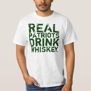 Wirklicher Patriot-Getränk-Whisky T T-Shirt