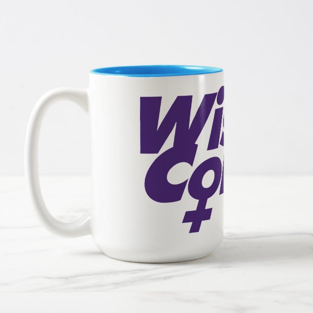 WisCon46-Logo-Tasse für 2023 - Begrenzte Zeit Zweifarbige Tasse (Links)