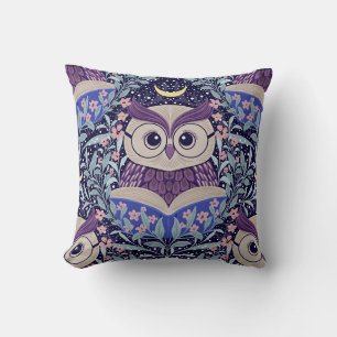 Wise Owls Under the Moonlit Sky im Wald Kissen