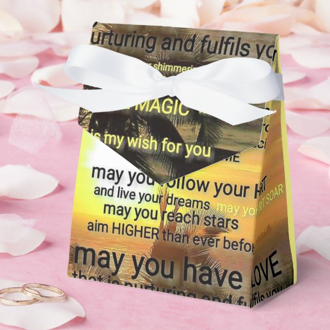 "WISH Favor Box" von Adiela Akoo Geschenkschachtel (Hochzeit)