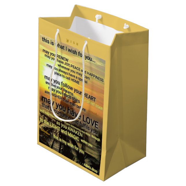 WISH Mittlere Geschenktasche von Poet Adiela Akoo Geschenktüte (Rückseite Schrägansicht)