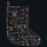 Wissenschaftliche Formeln: Chalkboard-Berechnungsm Kleiner Weihnachtsstrumpf<br><div class="desc">Physikalische Formeln, Grafiken und wissenschaftliche Berechnungen auf der Tafel. Vintages, handgezeichnetes Illustrationslabor - nahtlos zusammenführen von Kunst und Wissenschaft in einem Labrador-Bildmuster auf der Tafel. Chalkboard Gleichungen fließen, Wissenschaft in jeder Linie. wissenschaftliche, Labor, Physik, Gleichung, zeichn, Kreide, Mathematik, Symbol, Dekoration, Wissenschaft, Code, Muster, Tafel, Hintergrund, Illustration, Dekoration, Bildung, Grün, Linie,...</div>