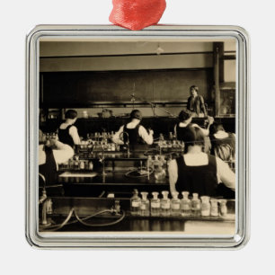 Wissenschafts-Lektion an der London-Mittelschule Silbernes Ornament