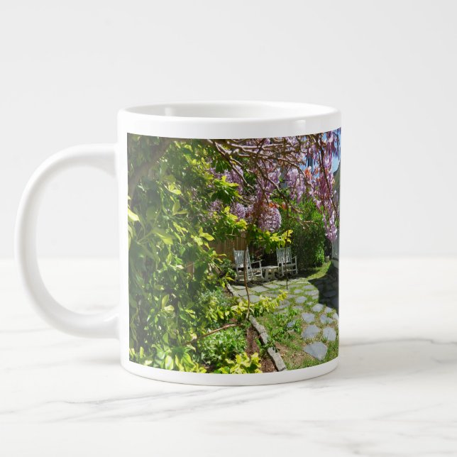 Wisteria and Rocking Chairs - Martha's Vineyard Jumbo-Tasse (Links)