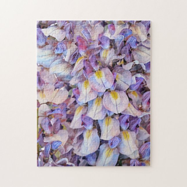 Wisteria Purple Flowers Nah Up Art Puzzle (Vertikal)