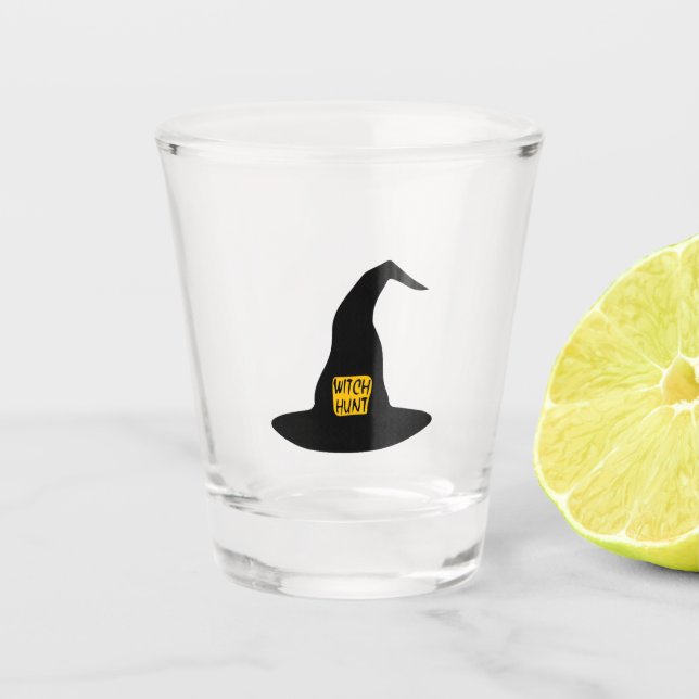 WITCH HUNT SHOT GLASS SCHNAPSGLAS (Vorderseite)