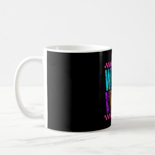 Witch Vibes Halloween Neon Checkered Bow Kaffeetasse (Links)