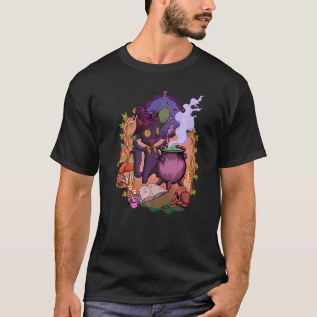 Witchcore  am Kessel steht die Hexenkatze T-Shirt (Vorderseite)