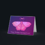 Witchy Moth Moon Lila Magical Insecke Geburtstag Karte<br><div class="desc">Hexe MottenGeburtstagskarte in lila und rosa mit zauberhaftem Hexenmuster einer gelben Motte in der Nacht mit Halbmond und Sternen über dunklem lila Hintergrund und dem anpassbaren Text Happy Birthday zu meiner magischen Hexe..</div>