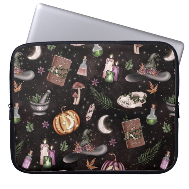 Witchy Woodland Laptopschutzhülle (Vorderseite)